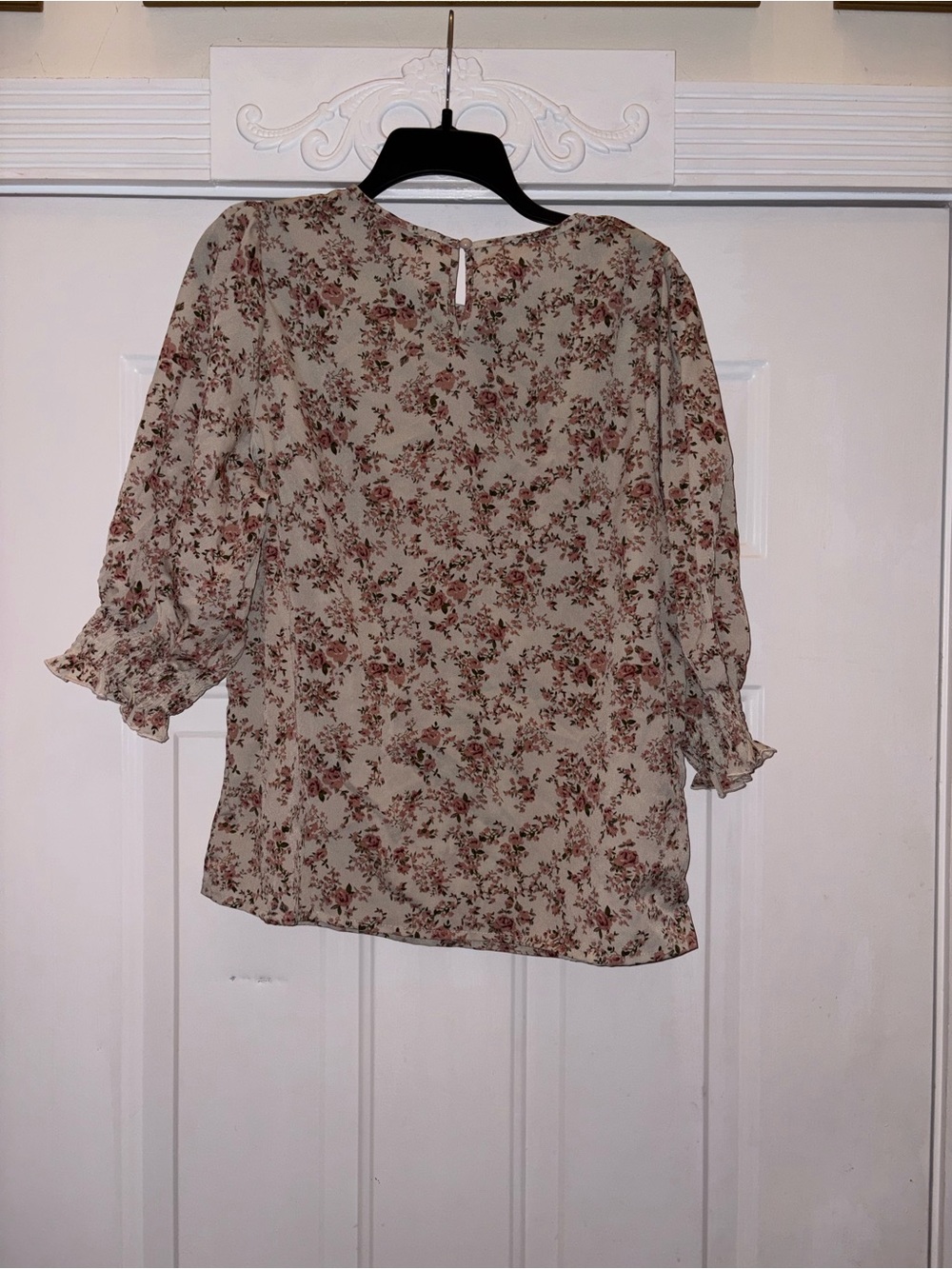 Floral Long Sleeve Blouse in Cream with Rose Print